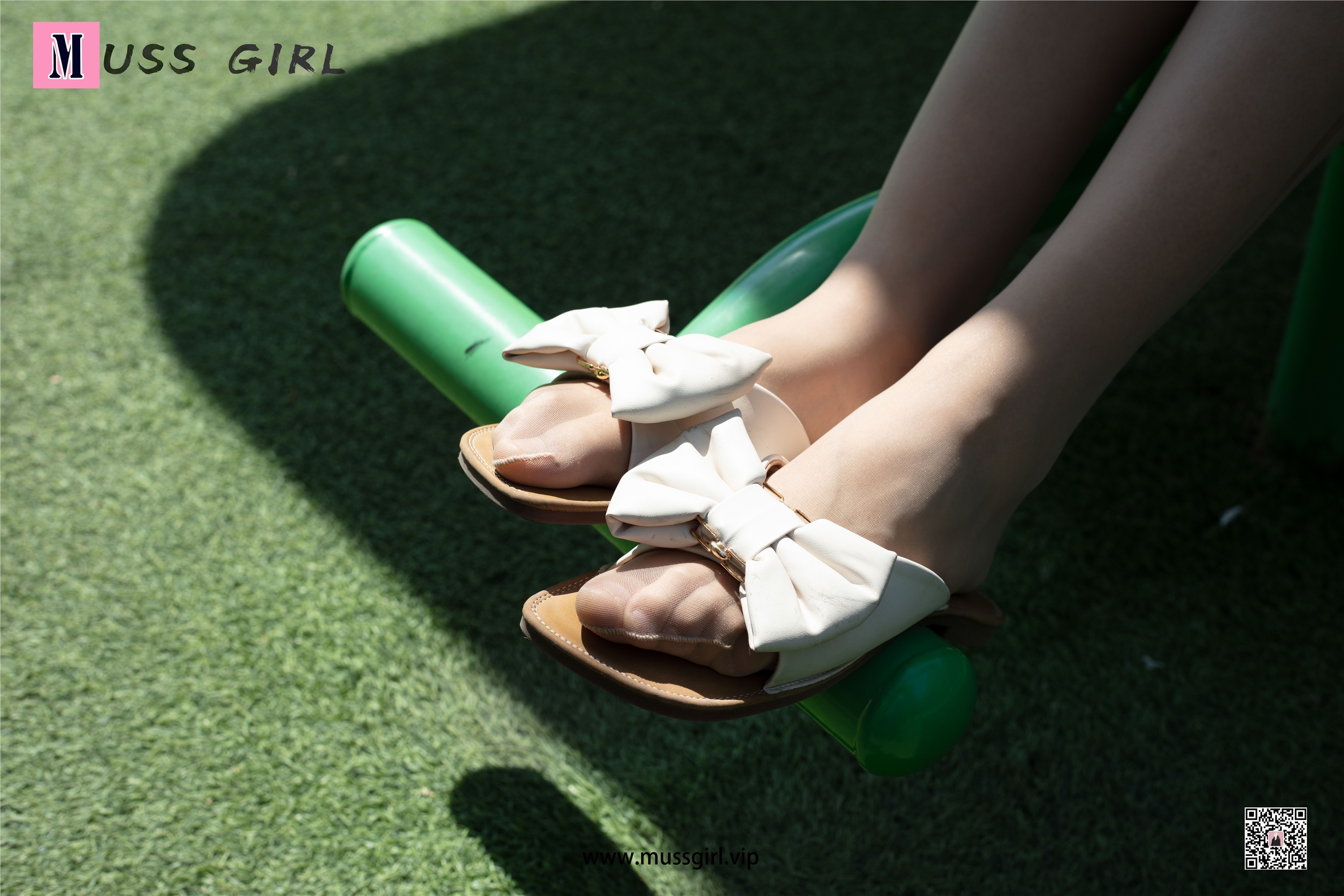 MussGirl慕丝女郎  NO.212 牛仔热裤肉丝美女2